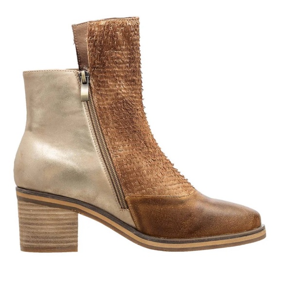 Antelope Tan and Cream Heeled Boots - Picture 2 of 8